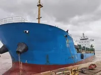 Контейнеровоз за продажба