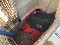 Десантен кораб, танкер за продажба