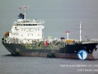 Танкер за нефт/химикали за продажба
