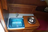 Буксир за продажба