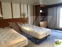 Круизен кораб за продажба