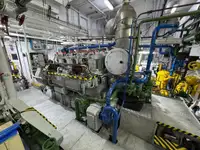 Контейнеровоз за продажба