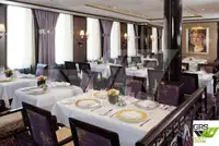 Круизен кораб за продажба