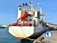 Хладилен кораб за продажба