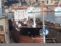Танкер за нефт/химикали за продажба