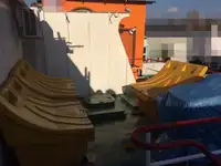 Контейнеровоз за продажба