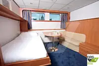 Круизен кораб за продажба