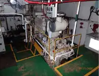 Десантен кораб, танкер за продажба