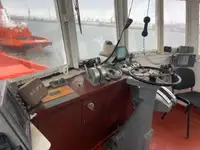 Буксир за продажба