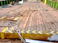 Десантен кораб, танкер за продажба