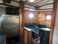 Буксир за продажба