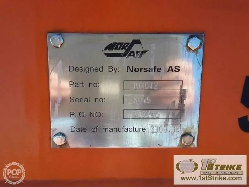 Спасителен кораб за продажба