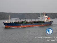 Танкер за нефт/химикали за продажба