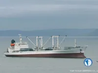 Хладилен кораб за продажба