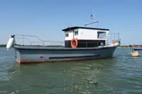 Буксир за продажба