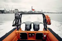 Твърда надуваема лодка за продажба