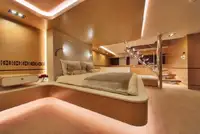 Круизен кораб за продажба