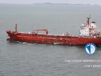 Танкер за нефт/химикали за продажба