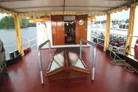 Круизен кораб за продажба