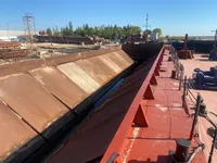 Баржа за продажба