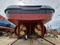 Буксир за продажба