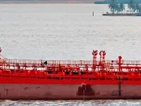 Танкер за нефт/химикали за продажба