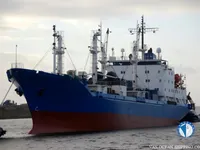 Хладилен кораб за продажба