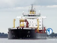 Танкер за нефт/химикали за продажба