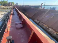 Буксир за продажба