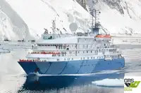Круизен кораб за продажба