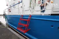 Плавущ хотел за продажба