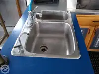Кутер за продажба
