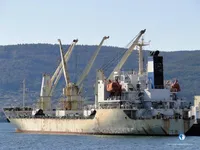 Хладилен кораб за продажба