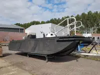 Контейнеровоз за продажба