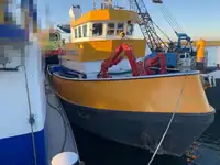 Буксир за продажба