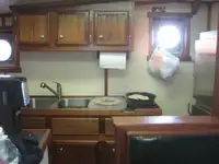 Буксир за продажба