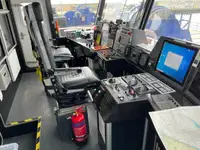 Контейнеровоз за продажба
