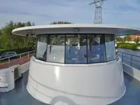 Круизен кораб за продажба