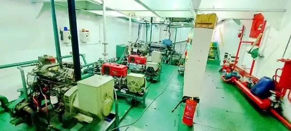 Десантен кораб, танкер за продажба