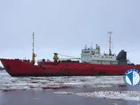 Хладилен кораб за продажба