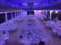 Пътнически кораб за продажба
