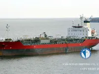 Танкер за нефт/химикали за продажба