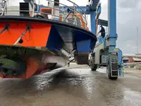 Круизен кораб за продажба