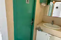 Круизен кораб за продажба