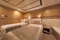 Круизен кораб за продажба