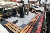 Плавущ хотел за продажба