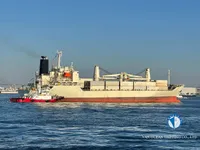 Хладилен кораб за продажба