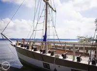 Круизен кораб за продан