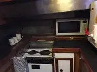 Кораб за проучване за продажба