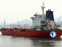 Танкер за нефт/химикали за продажба
